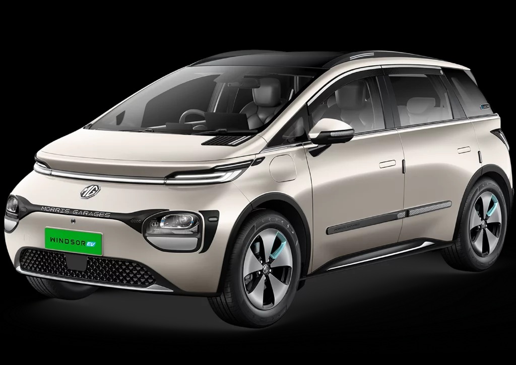 cuv-img-dsc-052 MG Windsor EV Pearl White Variant